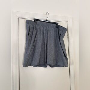 Athletic Works Men’s Gray Athletic Shorts
Size 2XL
Worn once